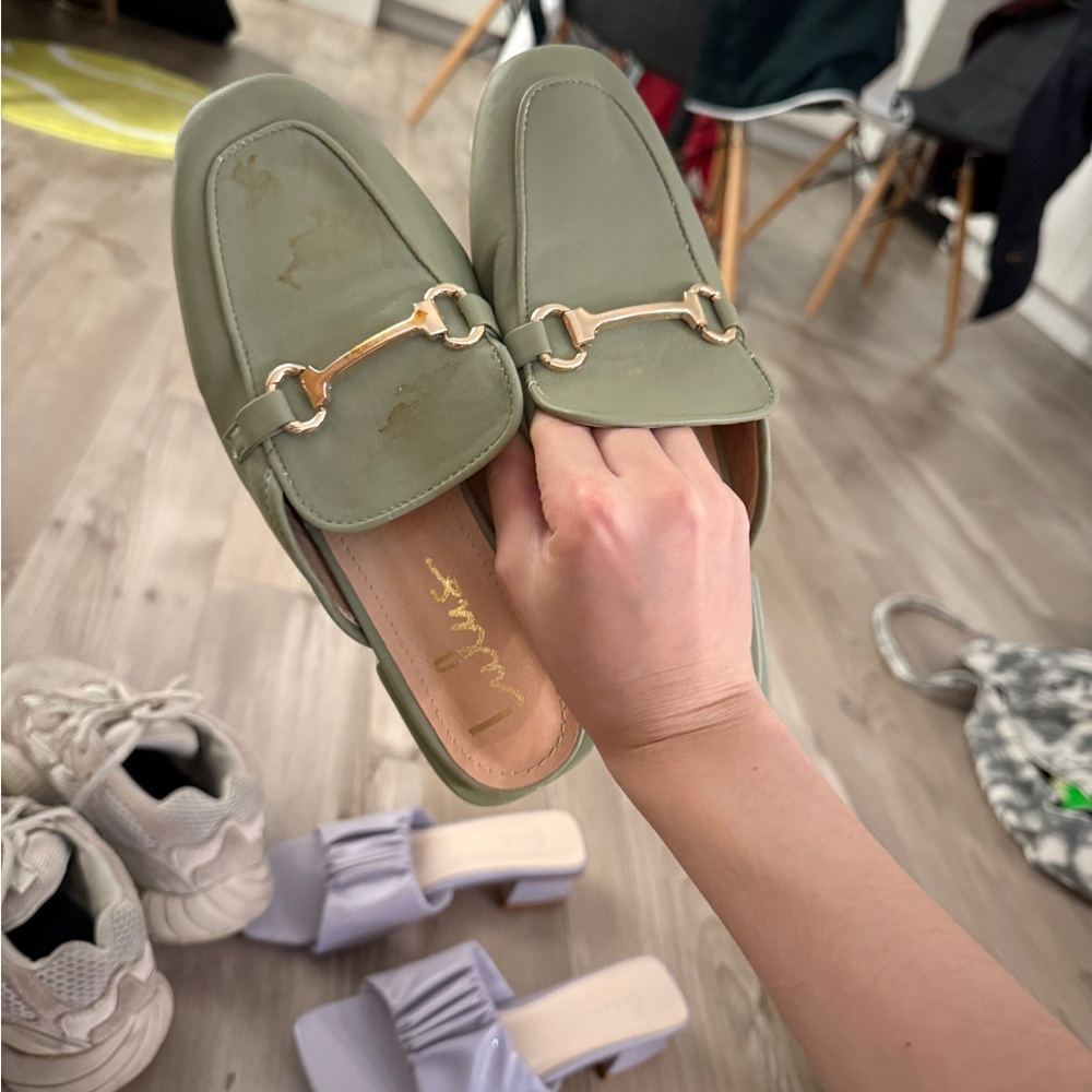 special bundle ( all birds sneakers + green sandals)